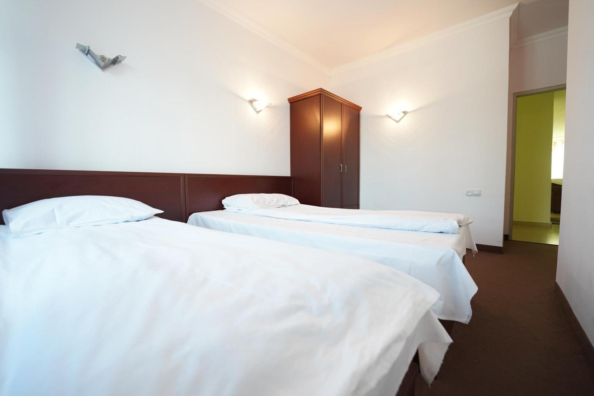 Maria Resort Sevan Buitenkant foto